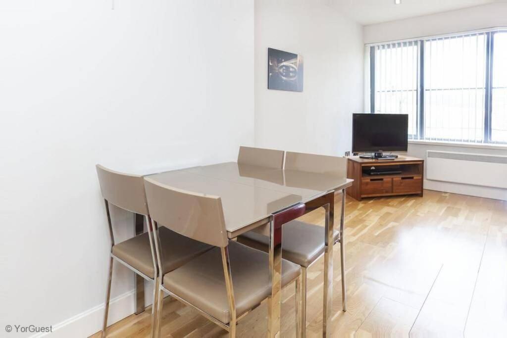 Apartment 12 Popeshead Court Йорк Экстерьер фото